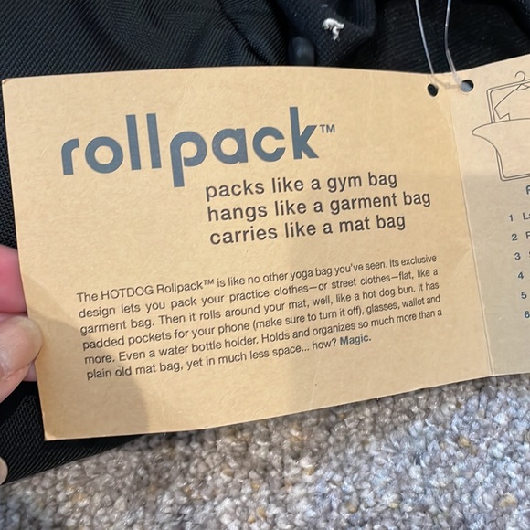 Hot Dog Yoga Multi-Use Garment Yoga Mat Bag - Picture 4 of 11